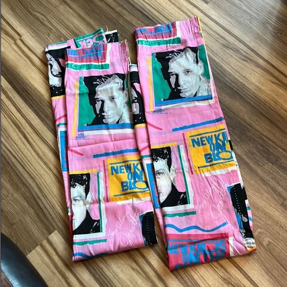 1990 Vintage NKOTB- New Kids On The Block Curtains 2 Panels - Picture 1 of 4